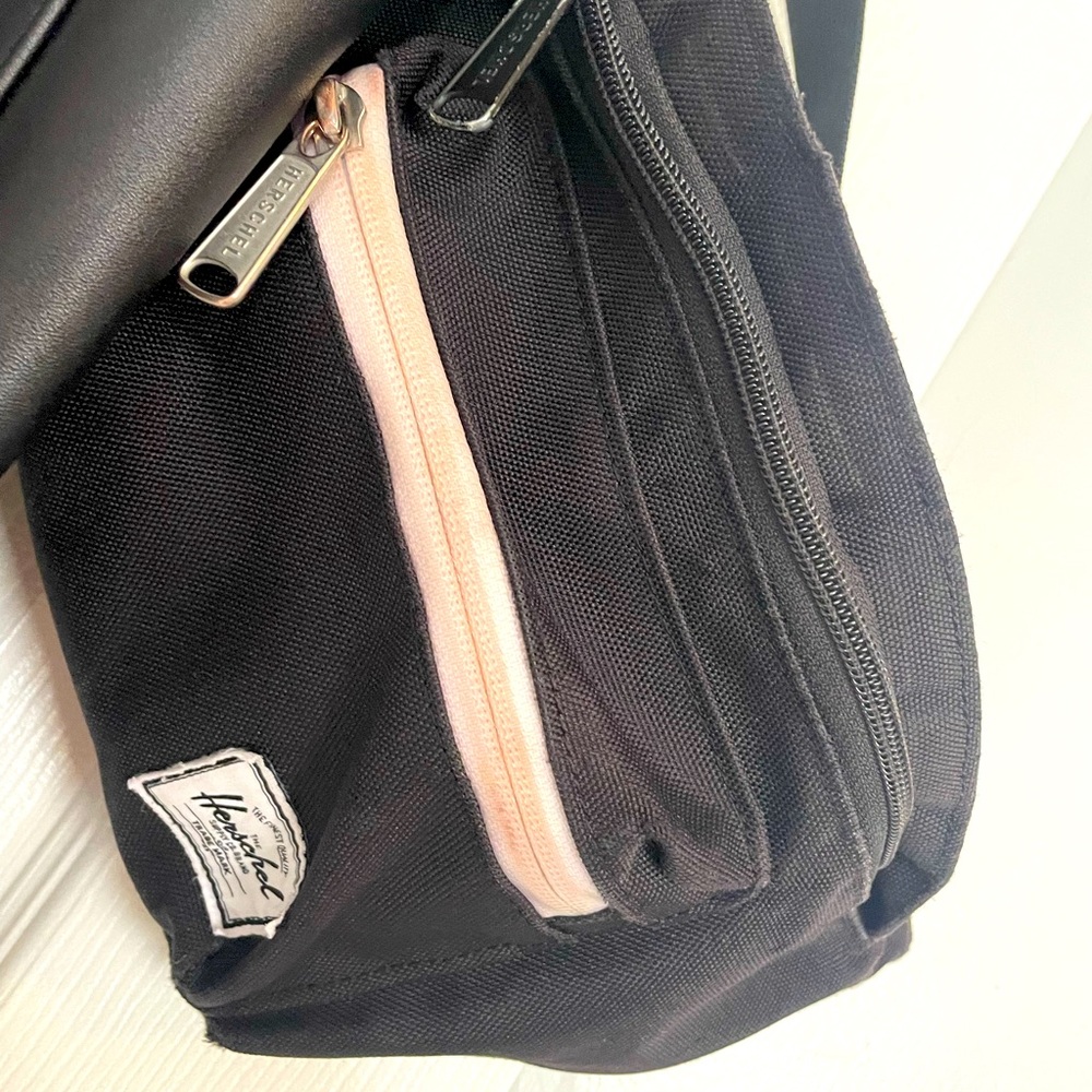 Herschel Fanny Pack